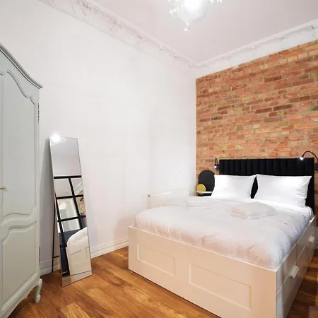 Strzelecka 25 By Lookap * פוזנן